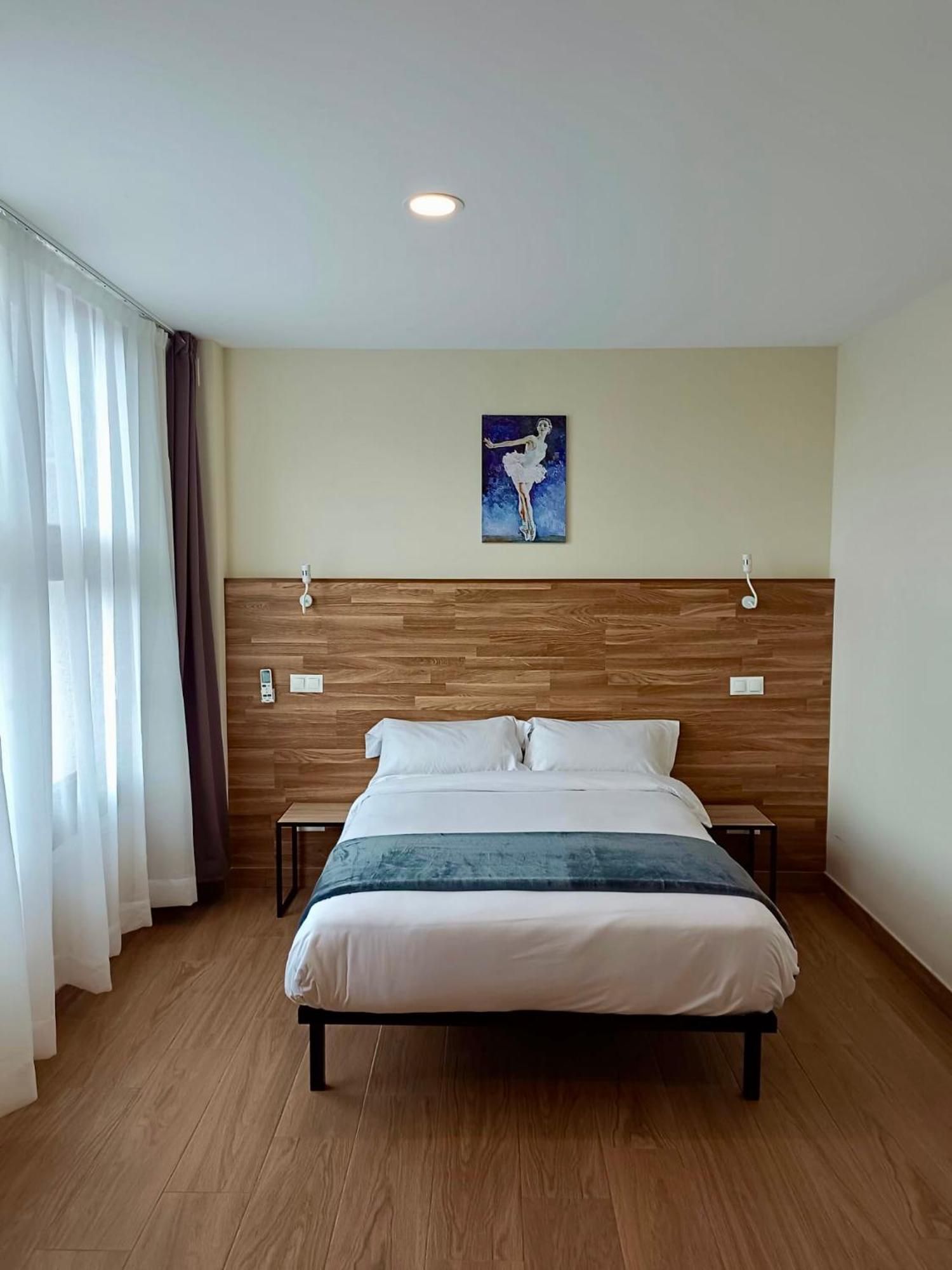 Apartahotel Golden Alcala Alcala de Henares Luaran gambar